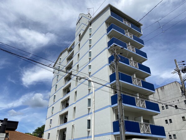 メゾンデール本町の物件外観写真